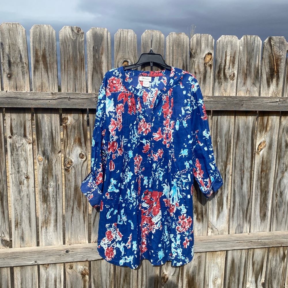 Cute XL blue top